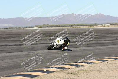 media/Jan-16-2026-CVMA Friday Practice (Fri) [[6f2bf47531]]/5-Racer 4-Trackday1/Session 2 (Bowl)/